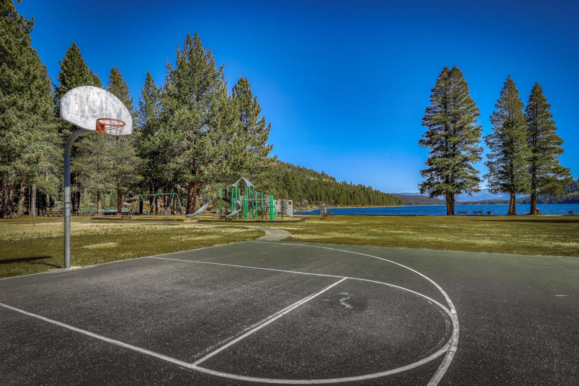 Donner Lakefront Retreat Villa Truckee Exterior photo