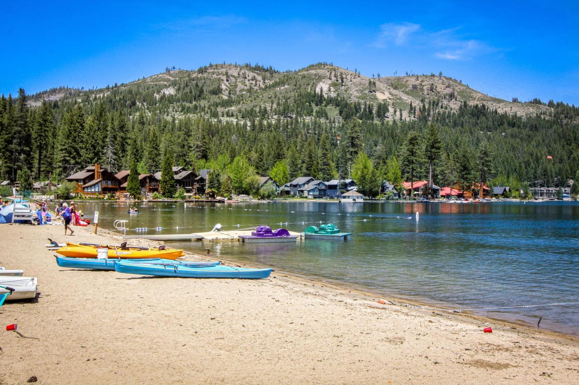 Donner Lakefront Retreat Villa Truckee Exterior photo